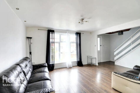 5 bedroom semi-detached house for sale