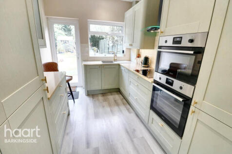 Hatley Avenue, Barkingside 4 bed terraced house for sale