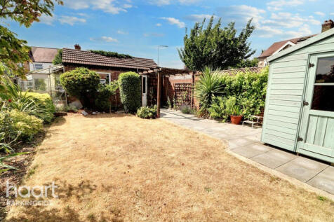 Donington Avenue, Barkingside 4 bed semi