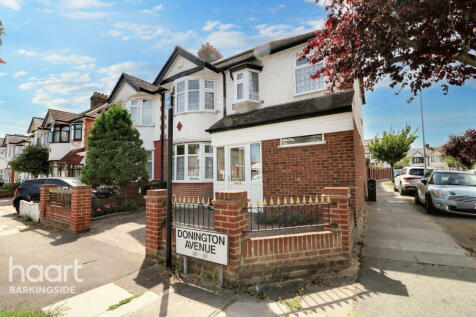 Donington Avenue, Barkingside 4 bed end of terrace house for sale