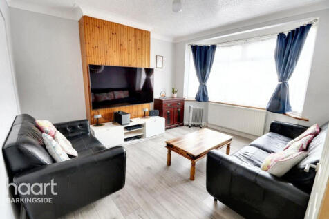 Ardwell Avenue, Barkingside 3 bed end of terrace house for sale