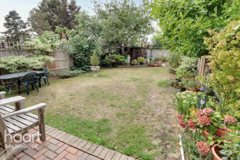 Aldborough Road North, Newbury Park 4 bed detached house for sale