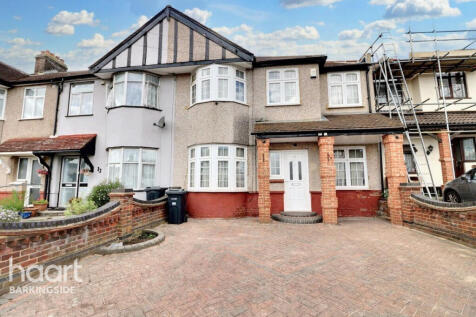 5 bedroom semi-detached house for sale