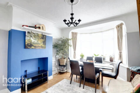 Hatley Avenue, Barkingside 3 bed end of terrace house for sale