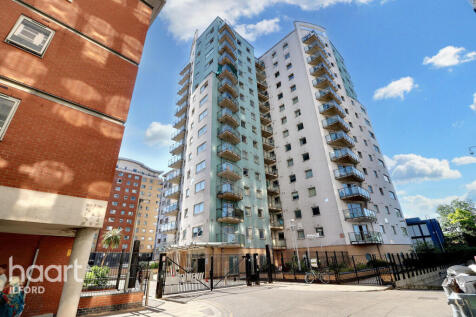 Axon Place, Ilford 2 bed flat for sale
