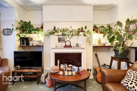 Perth Road, Ilford 4 bed terraced house for sale