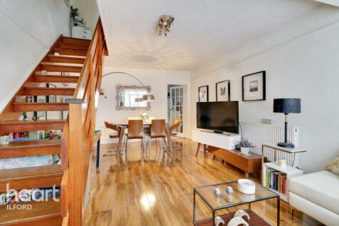 Mansfield Road, Ilford 2 bed terraced house for sale