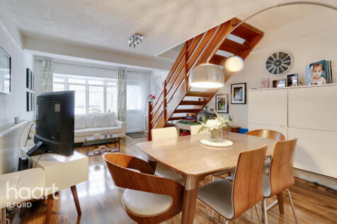Mansfield Road, Ilford 2 bed terraced house for sale