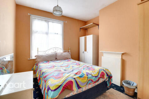 Saxon Road, Ilford 3 bed terraced house for sale