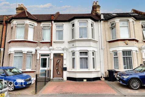 Hampton Road, Ilford 3 bed terraced house for sale
