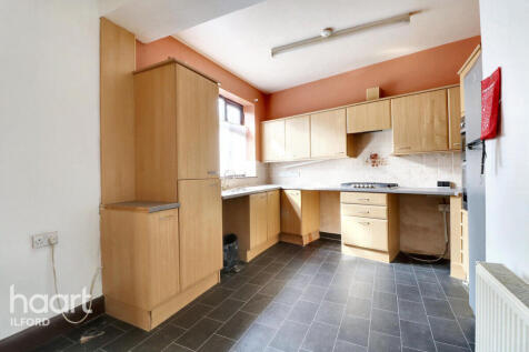 Brook Road, Ilford 4 bed end of terrace house for sale