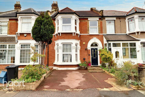 Kinfauns Road, Ilford 3 bed terraced house for sale