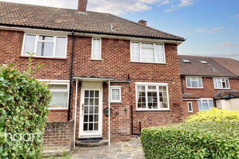 Ben Tillet Close, Barking 2 bed terraced house for sale