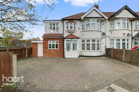 Studley Drive, Ilford 4 bed end of terrace house for sale