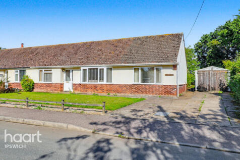 3 bedroom semi-detached bungalow for sale