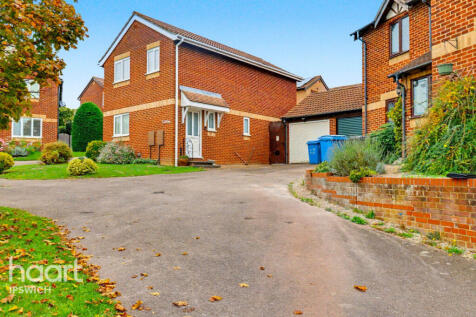 Wilding Road, Ipswich 3 bed detached house for sale