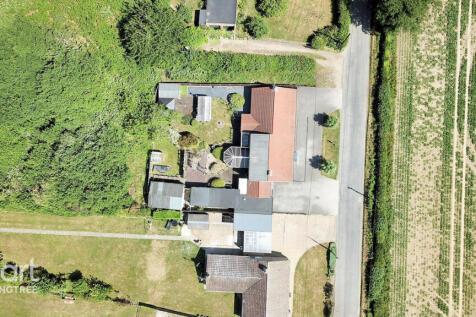 Windmill Road, Bradfield... 5 bed detached house for sale