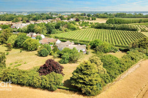 Wix Road, Bradfield, Manningtree, Essex 5 bed detached bungalow for sale