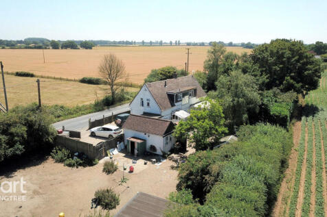 Clacton Road, Horsley Cross... 4 bed detached house for sale