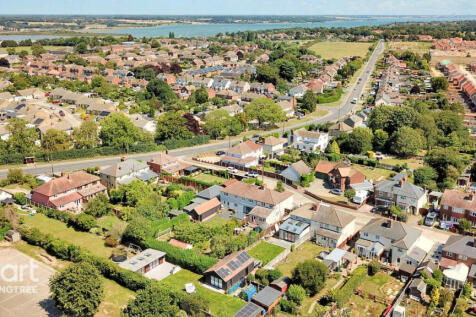 Milton Road, Lawford, Manningtree, Essex 3 bed semi
