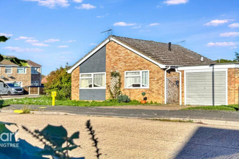 Seafield Avenue, Mistley... 2 bed bungalow for sale