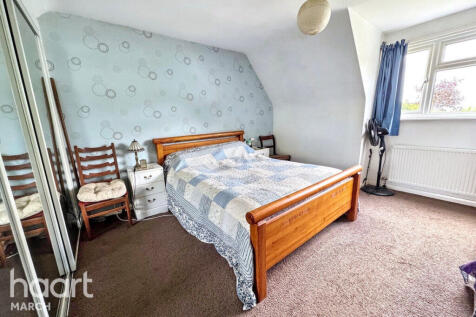 Wisbech Road, March 3 bed chalet for sale