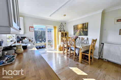 Meadowlands, March 2 bed detached bungalow for sale
