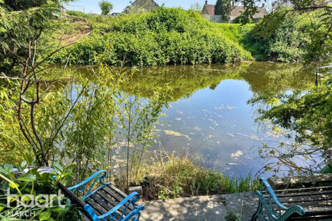 Nene Parade, March 2 bed character property for sale