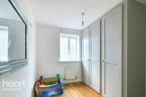 Camellia Road, Sheerness 2 bed apartment for sale