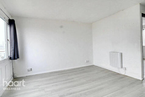 Manor Way, Sheerness 2 bed apartment for sale
