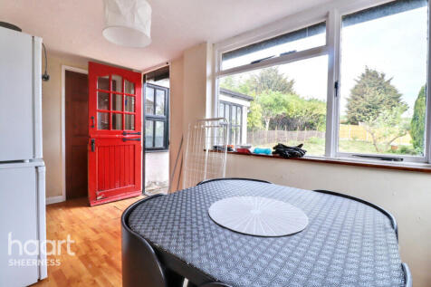 Glenwood Drive, Minster 2 bed bungalow for sale