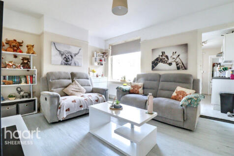 Harps Avenue, Minster 2 bed end of terrace house for sale