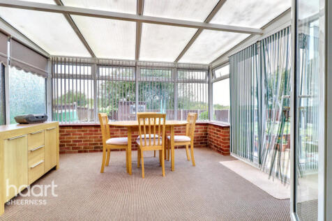 2 bedroom semi-detached bungalow for sale