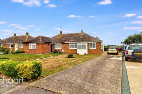 2 bedroom semi-detached bungalow for sale