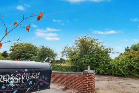 Elmley Road, Minster 4 bed detached bungalow for sale