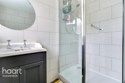 Cliff Gardens, Minster on sea 3 bed detached bungalow for sale