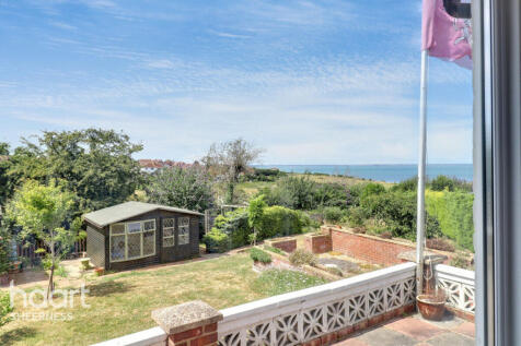 Cliff Gardens, Minster on sea 3 bed detached bungalow for sale