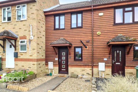 Anne Boleyn Close, Sheerness 2 bed terraced house for sale