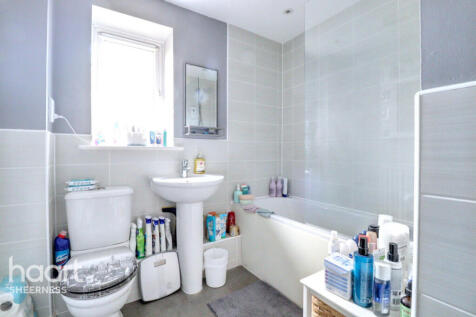 Nettle Way, Minster 2 bed apartment for sale