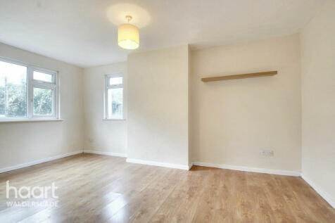 1 bedroom maisonette for sale