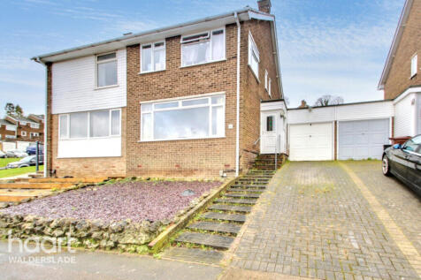 4 bedroom semi-detached house for sale