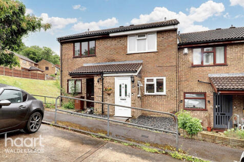 Ramillies Close, Chatham 2 bed terraced house for sale