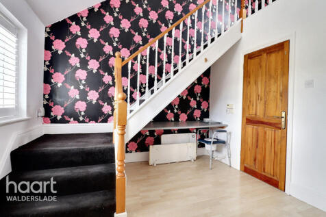 Charlotte Close, Chatham 5 bed end of terrace house for sale