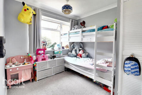 2 bedroom semi-detached house for sale