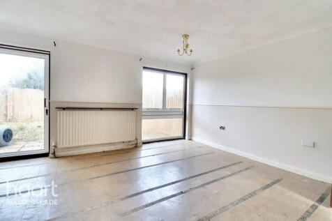 Knavesacre Court, GILLINGHAM 3 bed end of terrace house for sale