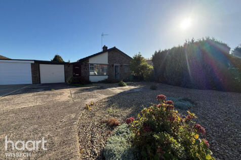 Stow Road, Wisbech 3 bed detached bungalow for sale
