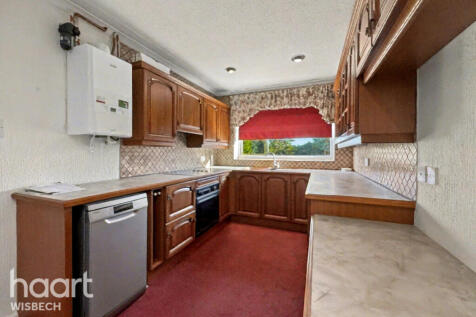 Stow Road, Wisbech 3 bed detached bungalow for sale