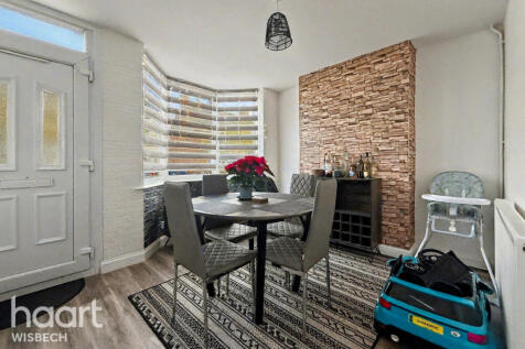 Sybil Road, Wisbech 3 bed terraced house for sale