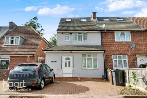 Valence Avenue, Dagenham 4 bed end of terrace house for sale