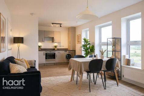 38 Harris Crescent, Chelmsford 1 bed flat for sale